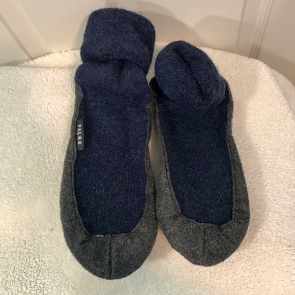 NWOT FALKE Cosyshoe Slipper Socks Anti-Slip Nub Pressure M8/9 W 7/8 - Picture 1 of 15